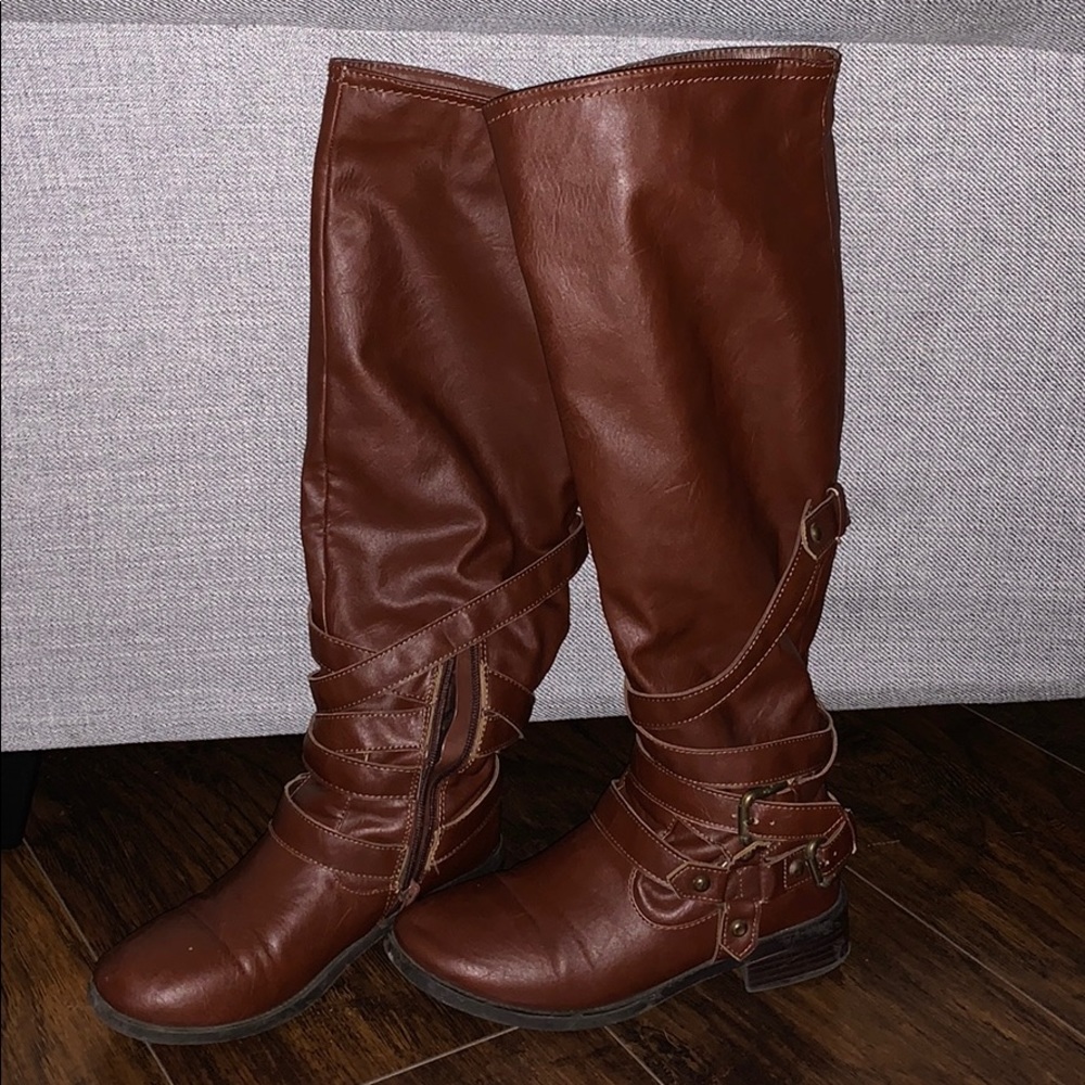 JustFab Brown buckle boots